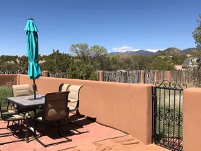 Sunny & Well-Designed 3+ BR Home on 1 acre! - Image 5