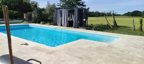 A HOLIDAY FEEL POOL JACUZZI - Image 2