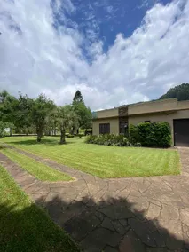 Country house with pool - Image 4