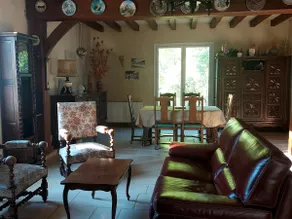 2-bedroom house with large garden - Image 4