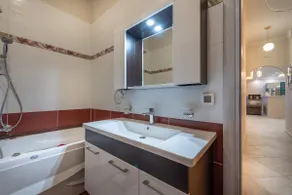 Aquarella Luxury Apartment - Image 5