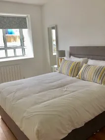 Eyre Street Suite 1 - Image 3