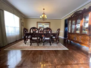 Suburban Palatial Escape- 6,000sf w/theatre room - Image 4