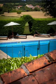 Les Roses gîte in 16th century house – swimming pool - Image 4