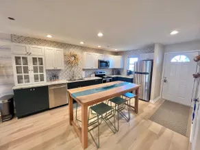 Sand & Surf Condo with Pool - Image 4