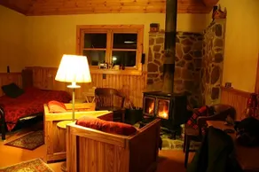Glamping Cabin on Cold SpringTree Farm - Image 4