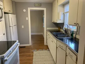Entire Home in Spokane's South Perry District - Image 5