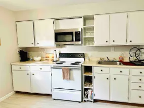 Renovated 1BR unit near Herkimer Diamond Mines - Image 4