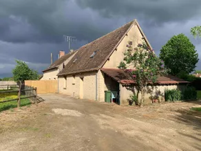 Cottage in the countryside and close to town - Image 5