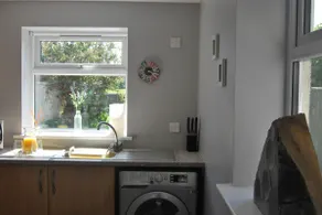Cosy seaside cottage - Image 2