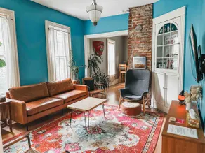 Spacious, Artsy, Historic Downtown Home - Image 5