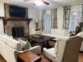 Woodland cottage near LakePoint&ButterflyPavilion - Image 3