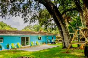 Somerset Oaks-Family Home w/Backyard Appeal - Image 2