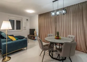 Coco maison apartment with large terrace - Image 2