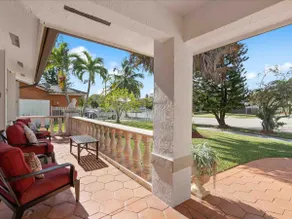 Spacious MIAMI private home with pool and parking. - Image 4
