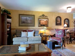 Gorgeous Lakefront Condo POOL/BEACH - Image 5