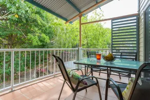 Marlin Cove · 2 senge 2 bad Modern Apt @ Trinity Beach Lagoon ❤️ - Image 3