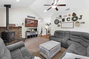 Spacious 4 Bedroom Idaho Family Home with Hot Tub - Image 2