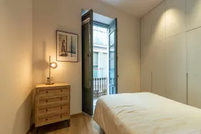 Balmis Plaza Apartments - Image 2