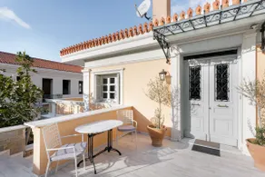 Aerides 3 Luxury Suites - Image 3