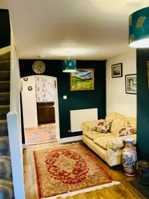 Artistic and Intimate Cottage in Brecon - Image 4
