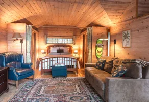 Private beach cabin, Vashon Island - Image 2