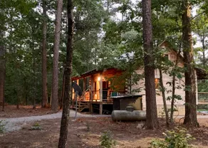 Red Fox Cabin - Image 2