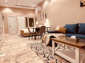 Hotel suite with 2 bedrooms and a good garden - Image 3