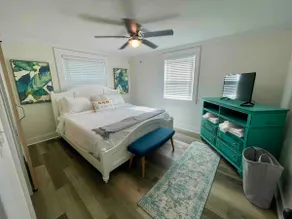 Beautiful cottage by beach/golf - Pets ok w/ fee! - Image 2