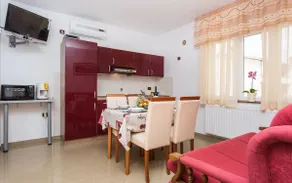 Denis 1 - apartment in a quiet location - Image 4