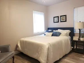 Cute, Cozy, Calm, Rare find - Image 4