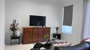 Modern House in Newton - Image 3
