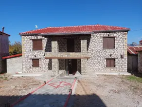 THE LAD'S HOUSE - Image 4