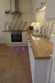 Dean End Apartment 2 - Image 4