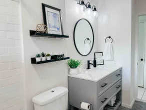 Fort Smith 3 Bedroom House • King Bed - Image 3