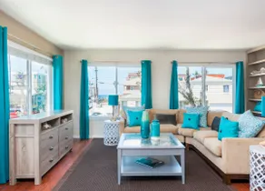 Bay & Ocean view house w/Patio, BBQ & 2 Car Garage - Image 2