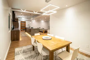 Modern Living in Kirkland 3BD 2BA AC - Image 3