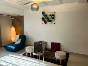 The Voluminous Abode Nr. Azad nagar Metro Stn - Image 3