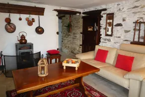 Beautiful and Authentic Cottage - Image 5