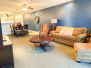 Spacious condo convenient location! - Image 4