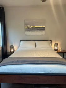 Fantastic Cottage, Walk to Pearl - Downtown unit 1 - Image 3