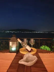 Sea view luxury apartment - Image 2