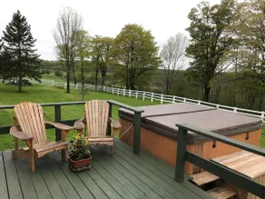 ”Wine Down” in Scenic Grey Highlands - Image 5