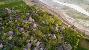 Honeymooners Villa Private Pool w/ beach access - Image 3