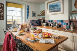 Coastguards Beach House - Image 5