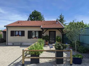 Entire house in very pretty village - Image 2