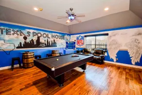 FIFA World Cup / TX Pool SPA / Tiki / Putt / Game Room / Transportation - Image 4