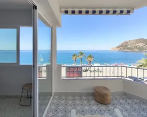 Beachfront in La Herradura, Granada - Image 2