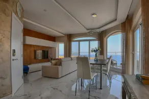 Designer Finished SeaView Apartment - Image 3
