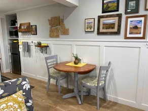 River views and open spaces. Quiet and private apt - Image 3